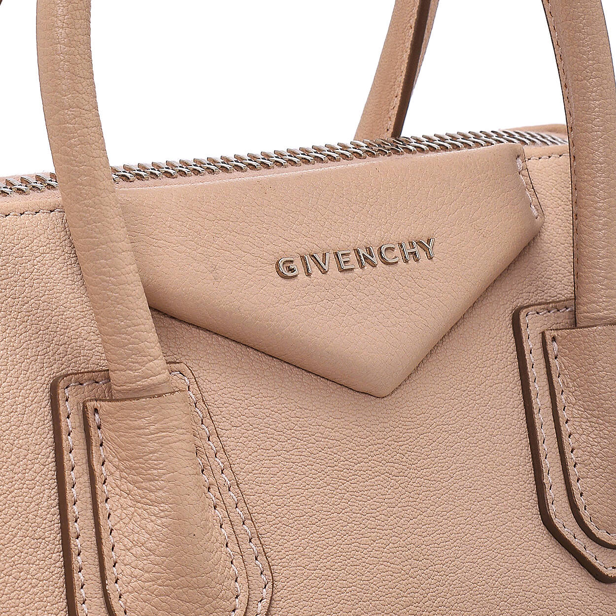 GIVENCHY - Powder Leather Small Antigona Bag